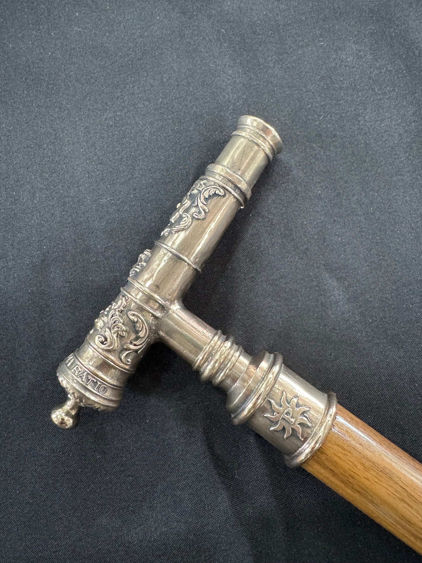 Spanish style Cheroot/Cast Bronze/ Cannon Cane